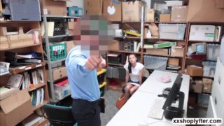 Shoplifter Carolina Sweets kneels and suck officer's cock